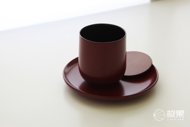 全新極簡風(fēng)餐具:傳統(tǒng)工藝與現(xiàn)代激光技術(shù)大融合 全新極簡風(fēng)餐具:傳統(tǒng)工藝與現(xiàn)代激光技術(shù)大融合