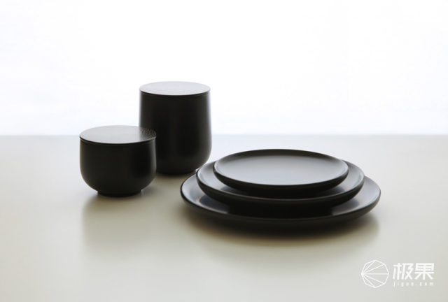 全新極簡風(fēng)餐具：傳統(tǒng)工藝與現(xiàn)代激光技術(shù)大融合