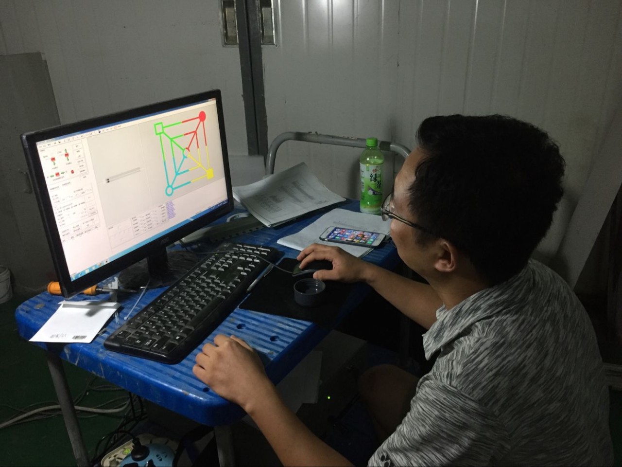 四激光、四振鏡、全球最大臺面陶瓷激光燒結(jié)3D打印機(jī)在中國下線