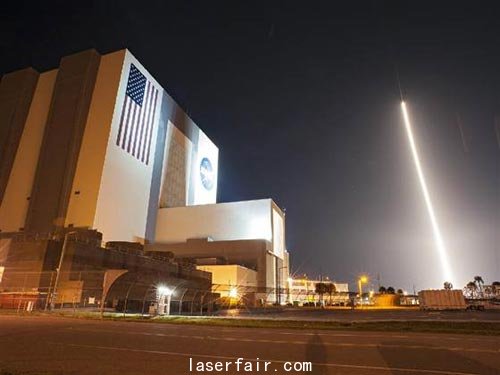 1月30日，TDRS-K衛(wèi)星從肯尼迪太空中心發(fā)射升空