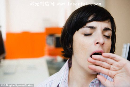 倒時差利器？激光或可重置生物鐘-